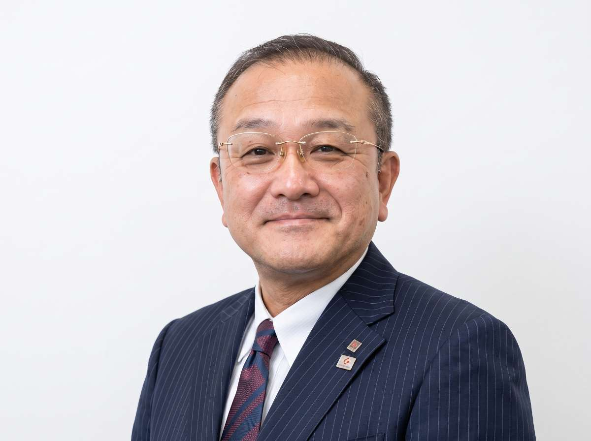 粟井 正仁 氏